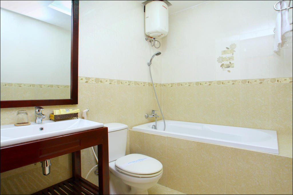 Nhi Trung Hotel Hoi An Habitación foto